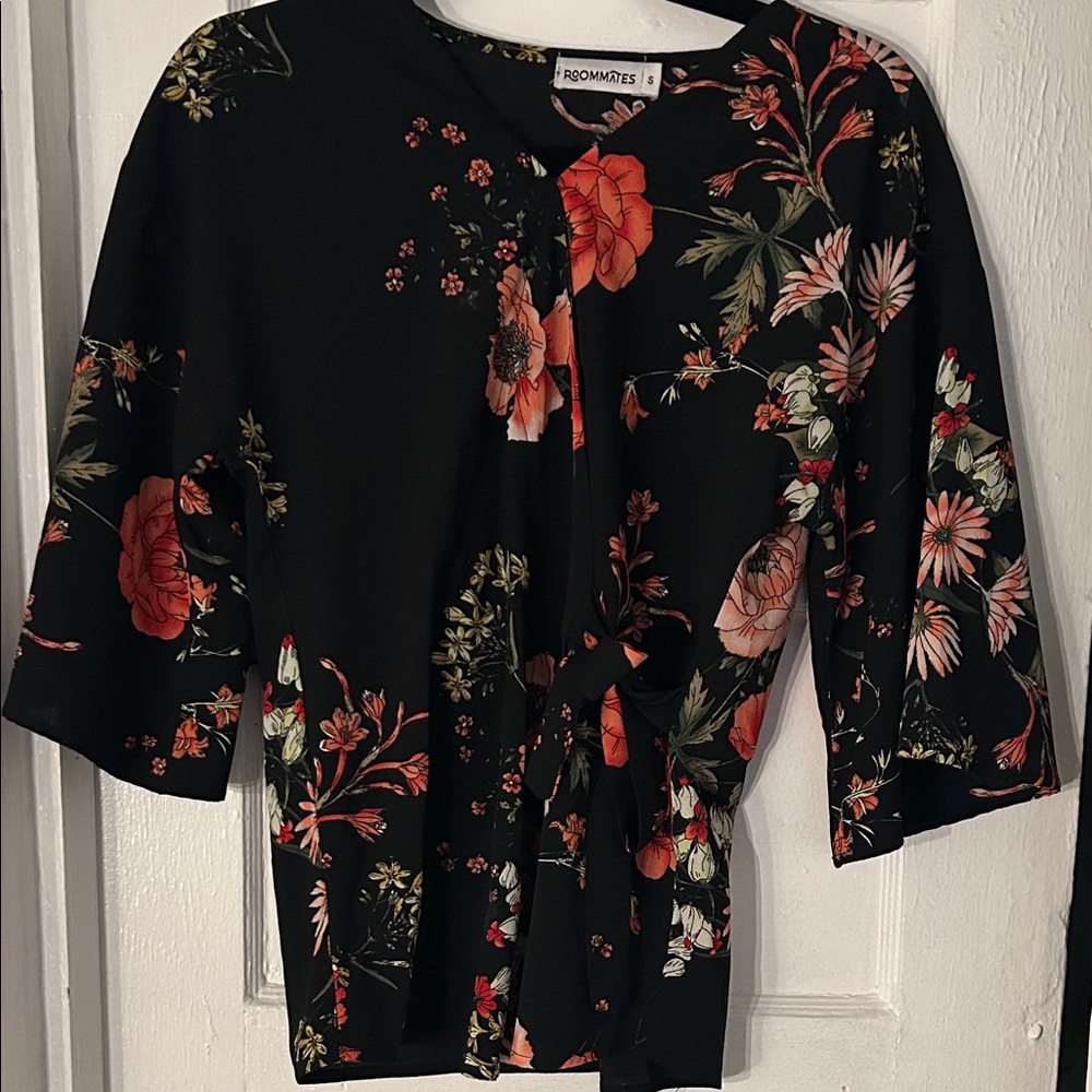 Roommates Red Floral 3/4 Sleeve Blouse